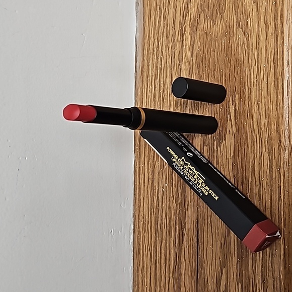 MAC COSMETICS POWDER KISS VELVET BLUR SLIM STICK (#897 STAY CURIOUS) FULL SIZE - Picture 2 of 4